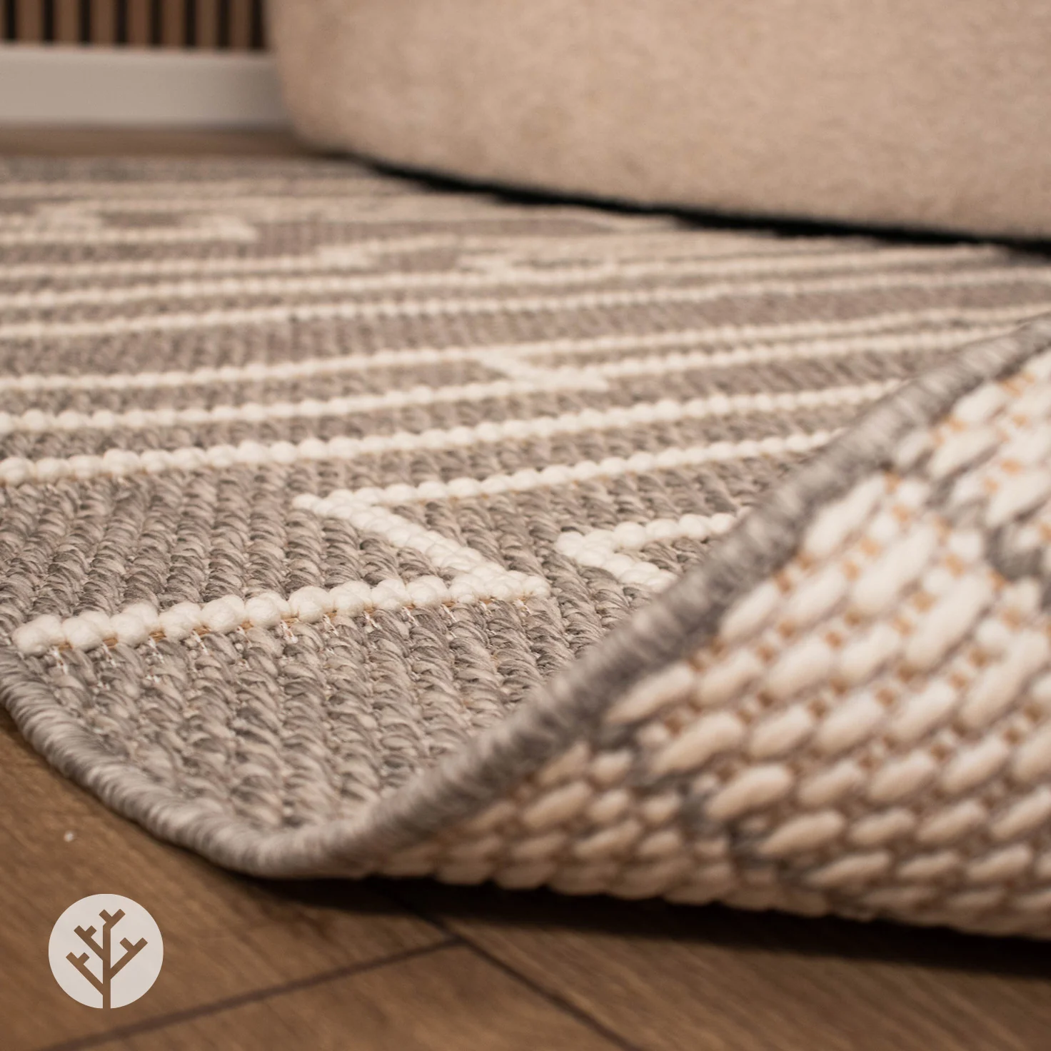 Matrix Grey Track Luxury Rug | WVH® - Image 7