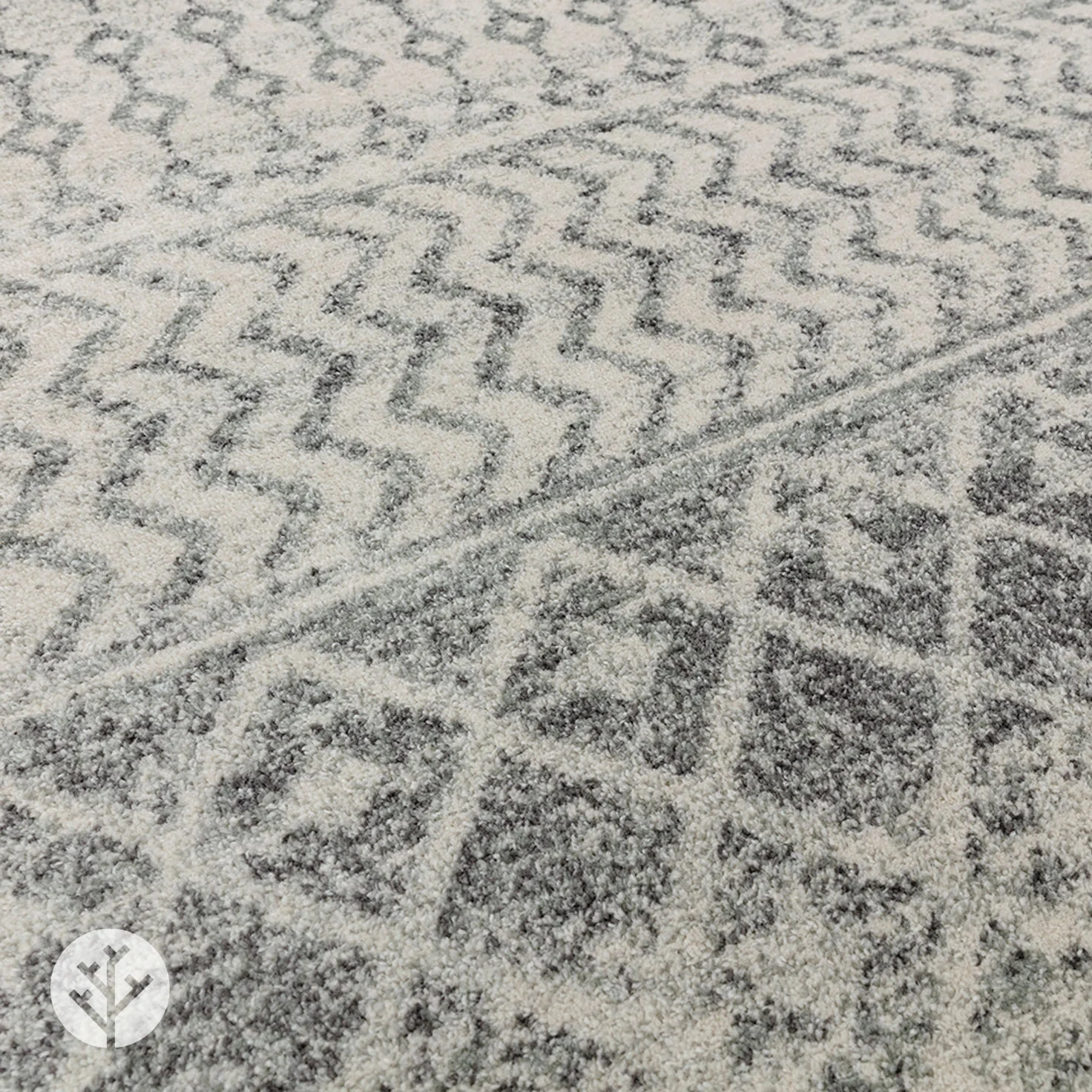 Moderni Grey Aztec Luxury Rug | WVH® - Image 3