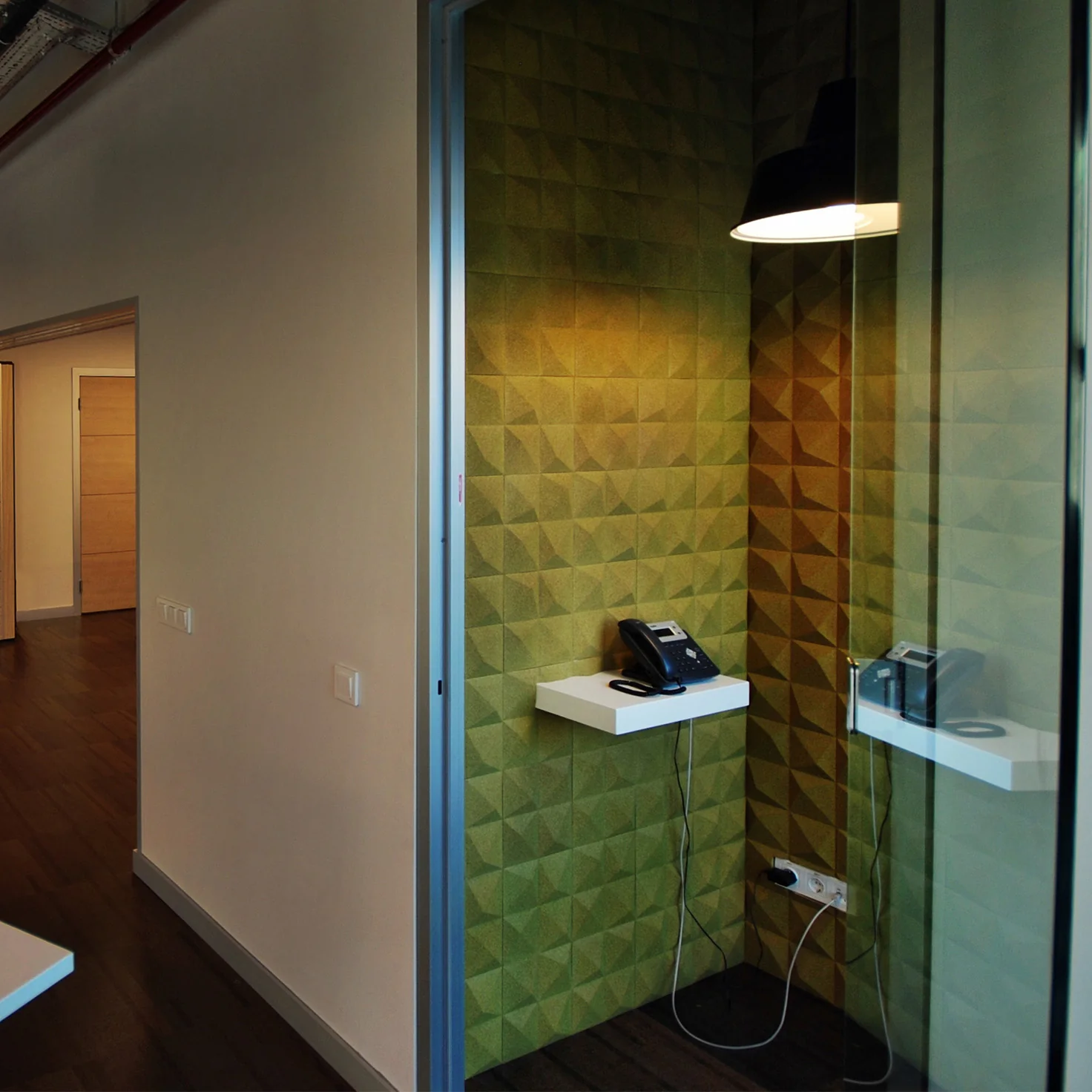 Muratto® Organic Peak Pattern Luxury Cork Wall Tiles - Image 29