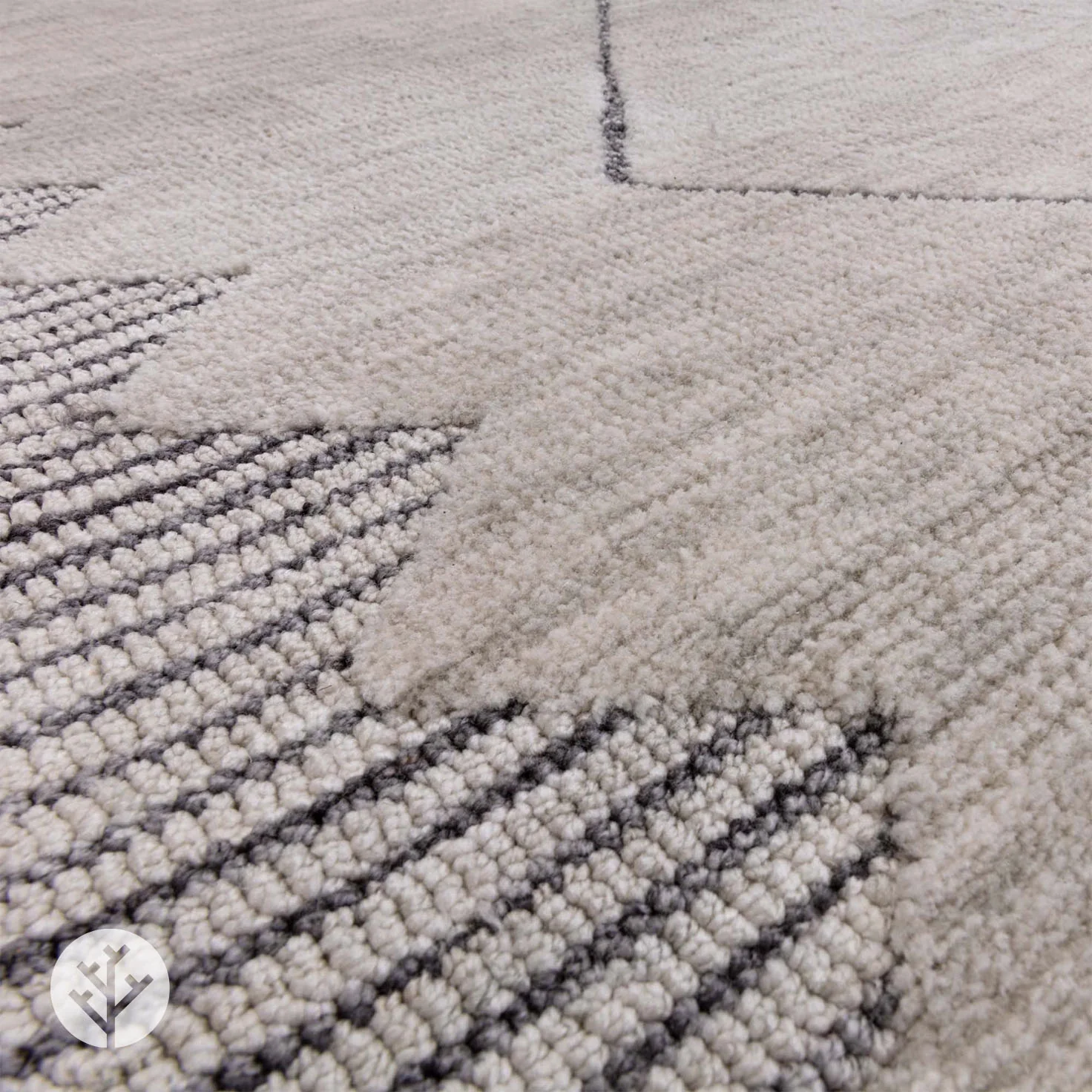 Shape Grey Diamond Luxury Rug | WVH® - Image 3